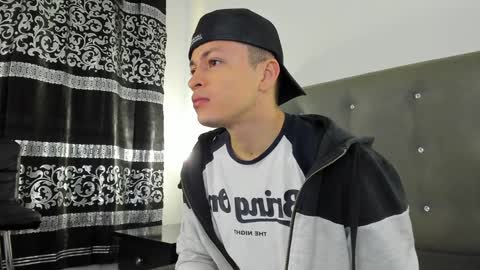 Angel Cuervo online show from December 28, 12:47 pm