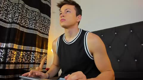 Angel Cuervo online show from January 25, 12:37 pm