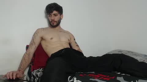 Angel Damons online show from November 19, 7:25 pm