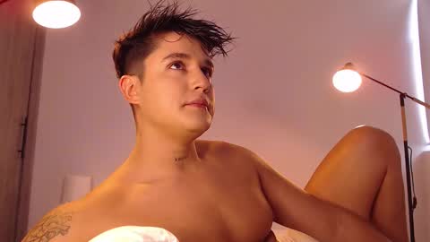 Angel online show from November 24, 6:53 pm