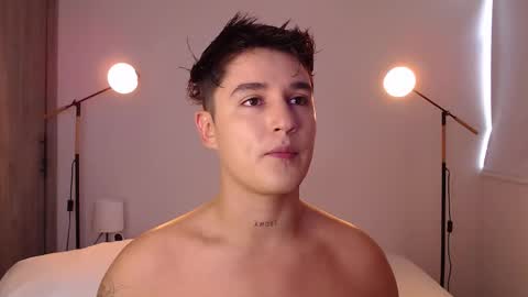 Angel online show from February 3, 7:30 pm