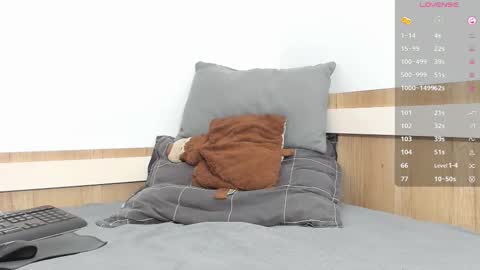 Frankie  online show from February 18, 7:00 pm