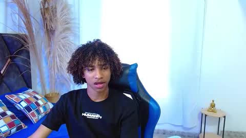 Angel online show from November 26, 8:45 pm