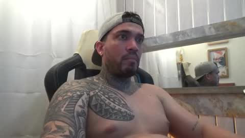 angellatino0 online show from October 21, 7:55 am