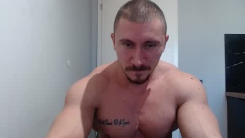 Snapshot of angelofit chatting on December 5, 12:44 pm ------- SEX SHOW WITH GUYS AND GIRLS MUSCLE SHOW online show from December 5, 12:44 pm