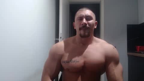  ------- SEX SHOW WITH GUYS AND GIRLS  MUSCLE SHOW online show from October 24, 6:31 pm