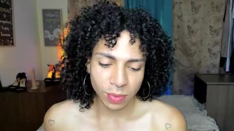 angelwhitte online show from March 9, 12:04 am