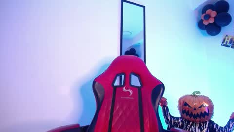 anhonymus online show from October 28, 4:26 am