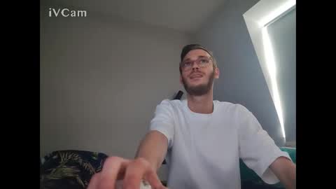anonymousstoner58 online show from May 10, 4:41 pm