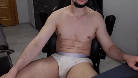 AntawnT online show from October 14, 1:34 am