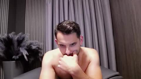 HI My name is Antonio online show from November 6, 8:01 pm