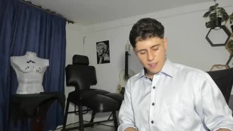 Snapshot of antonnello_ chatting on March 8, 11:39 pm antonnello_ online show from March 8, 11:39 pm