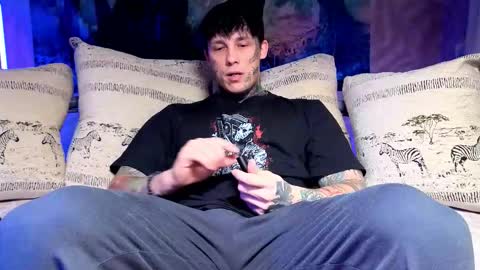 Tom online show from January 7, 6:18 am