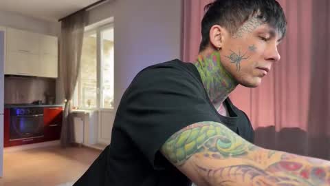 Tom online show from March 3, 7:27 am