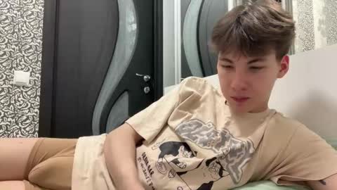 aplant_ online show from October 22, 10:35 pm