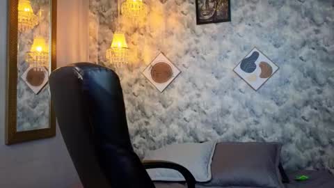 Apolo online show from December 17, 11:11 pm