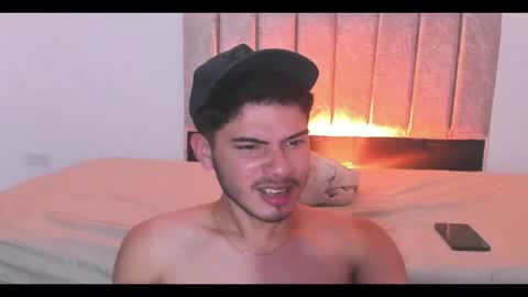 apologray__ online show from April 10, 10:17 pm