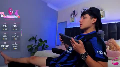 Snapshot of ares_di_martin chatting on September 30, 1:36 pm Ares online show from September 30, 1:36 pm