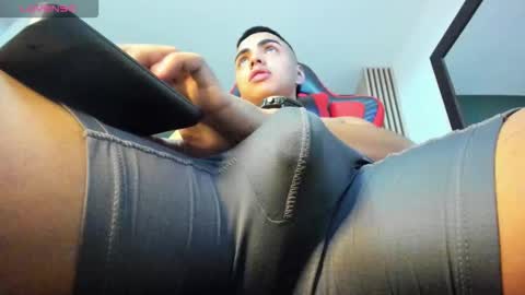 ares_pain_ online show from March 13, 7:53 pm