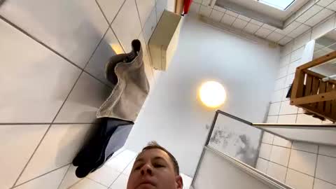 armyskater32 online show from November 26, 8:50 am