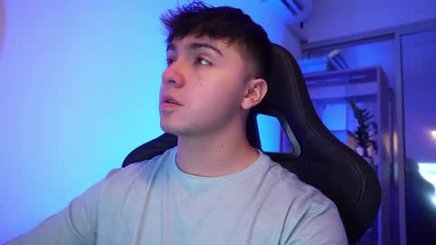 aron__cooper online show from April 1, 1:18 am