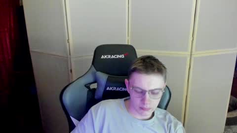 Snapshot of aron_neall chatting on December 2, 6:41 pm biggest penis online show from December 2, 6:41 pm