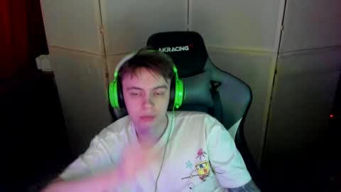 Snapshot of aron_neall chatting on March 3, 6:35 am biggest penis online show from March 3, 6:35 am
