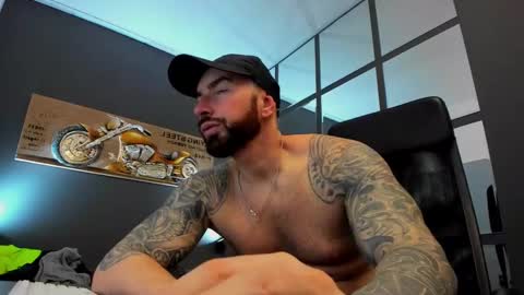 AronGrant online show from January 18, 9:02 am