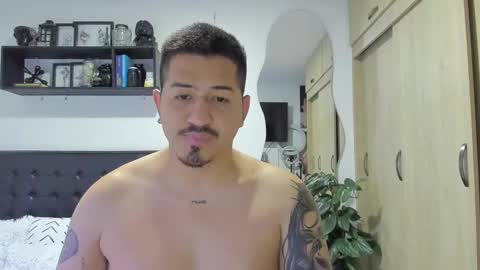 ARON  Independent model  online show from September 17, 11:50 pm