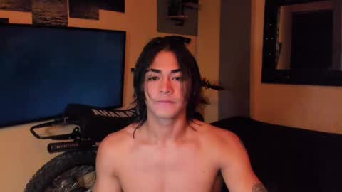 I AM HERE online show from February 3, 3:26 am