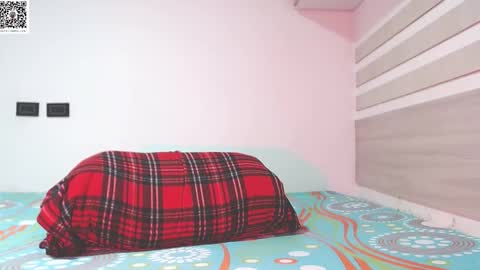 Snapshot of arthur_jamess chatting on February 14, 10:26 pm arthur_jamess online show from February 14, 10:26 pm