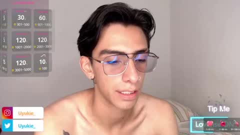 Ash online show from November 7, 11:19 pm