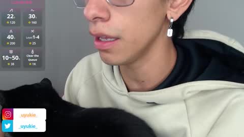 Ash online show from February 24, 6:08 pm