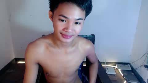 asian_lover05 online show from March 10, 5:41 pm