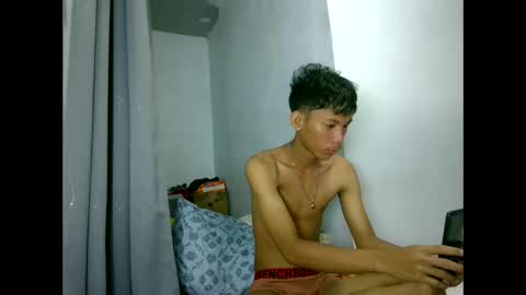 Snapshot of asiancockinsan chatting on September 19, 9:47 pm Isan online show from September 19, 9:47 pm