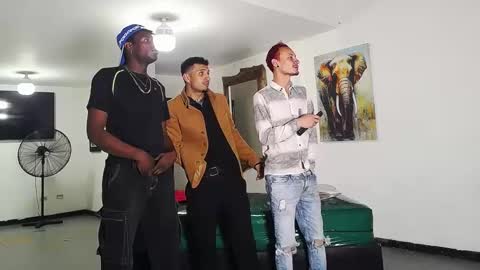 Snapshot of asmodeus7100 chatting on September 13, 6:09 pm THOMAS AND DAMIAND online show from September 13, 6:09 pm