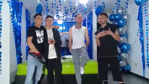 Snapshot of asmodeus7100 chatting on January 12, 12:28 am THOMAS AND DAMIAND online show from January 12, 12:28 am