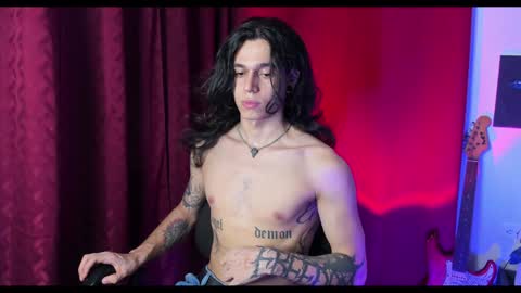 asmodeuszz online show from January 4, 6:41 am