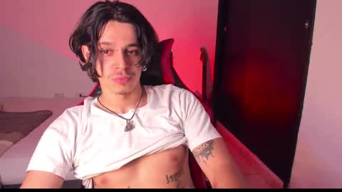 asmodeuszz online show from March 26, 1:32 am