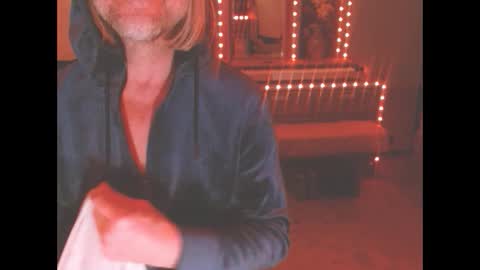 SIR WILLIAM online show from December 4, 10:13 am