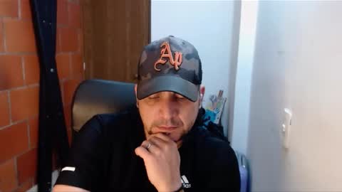 Nick Astton online show from February 19, 3:39 am