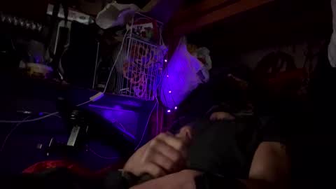 athenileohmz online show from April 15, 3:34 pm