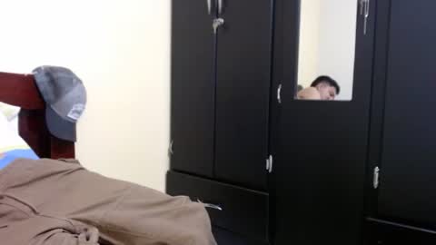 Robin online show from December 19, 3:03 am