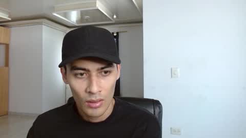 Aureliano online show from October 2, 8:35 pm