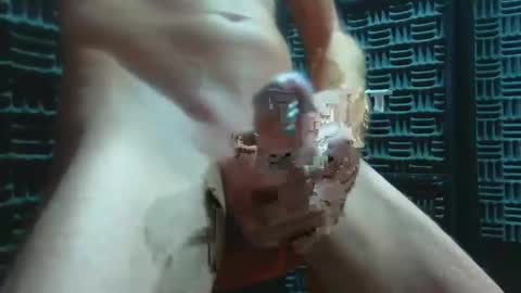 Snapshot of aussieraz chatting on March 11, 7:14 pm aussieraz online show from March 11, 7:14 pm