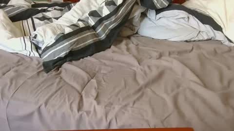 Austin online show from April 19, 7:08 am