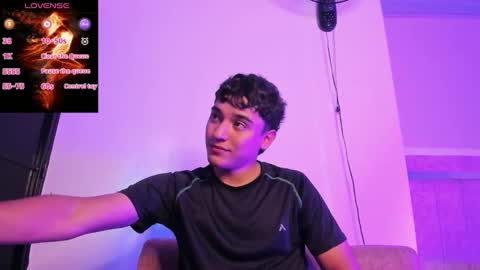 Snapshot of austin_cardieff_ chatting on September 16, 4:35 am Austin online show from September 16, 4:35 am