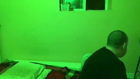 Auz online show from December 22, 3:09 pm