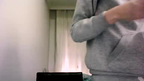 awesenheit online show from December 31, 1:19 pm