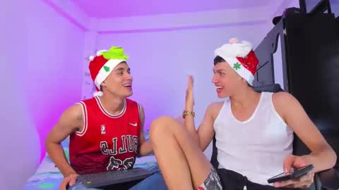 AXEL online show from December 18, 7:54 pm